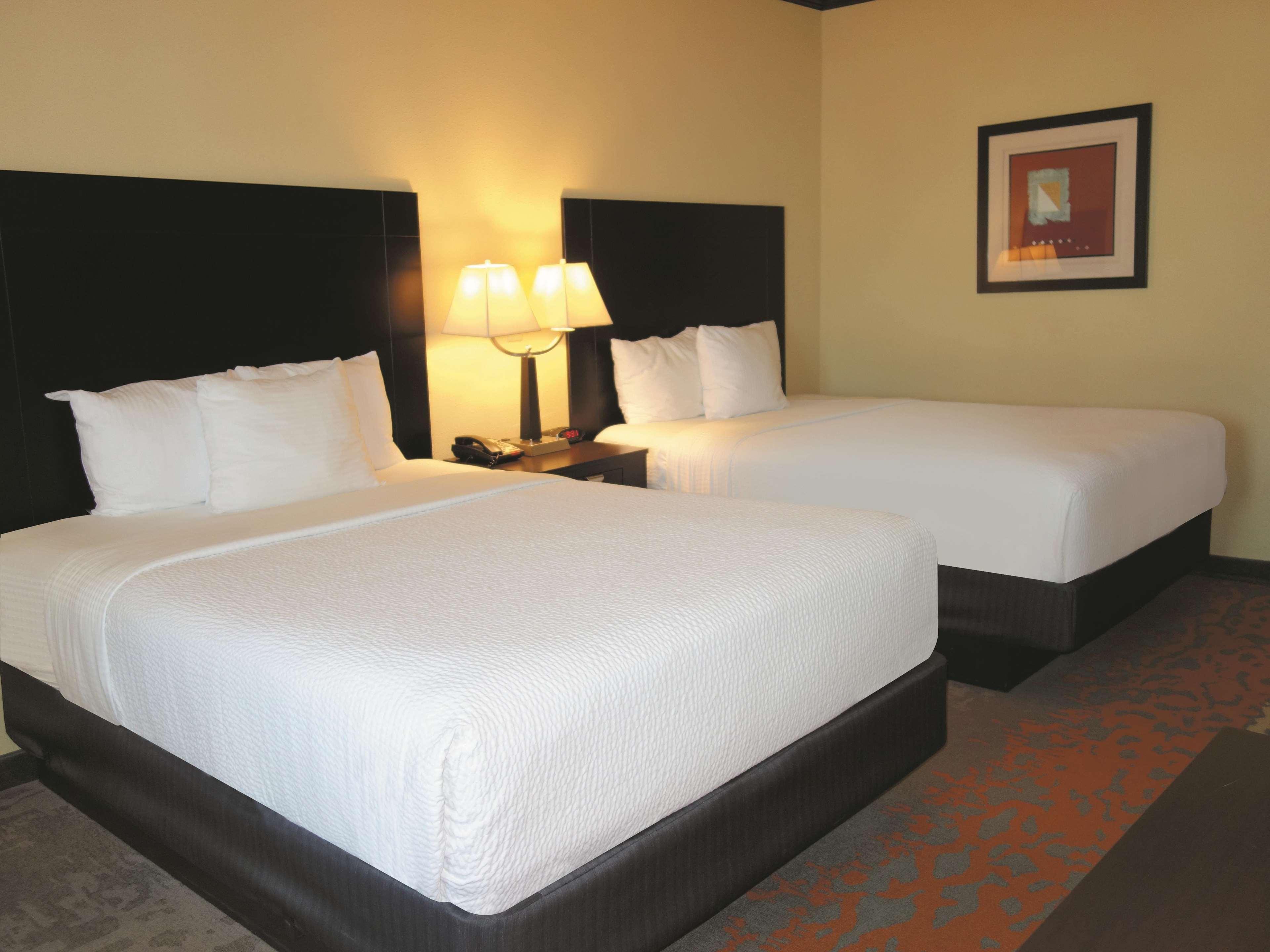 La Quinta By Wyndham Eastland Hotel Exterior foto